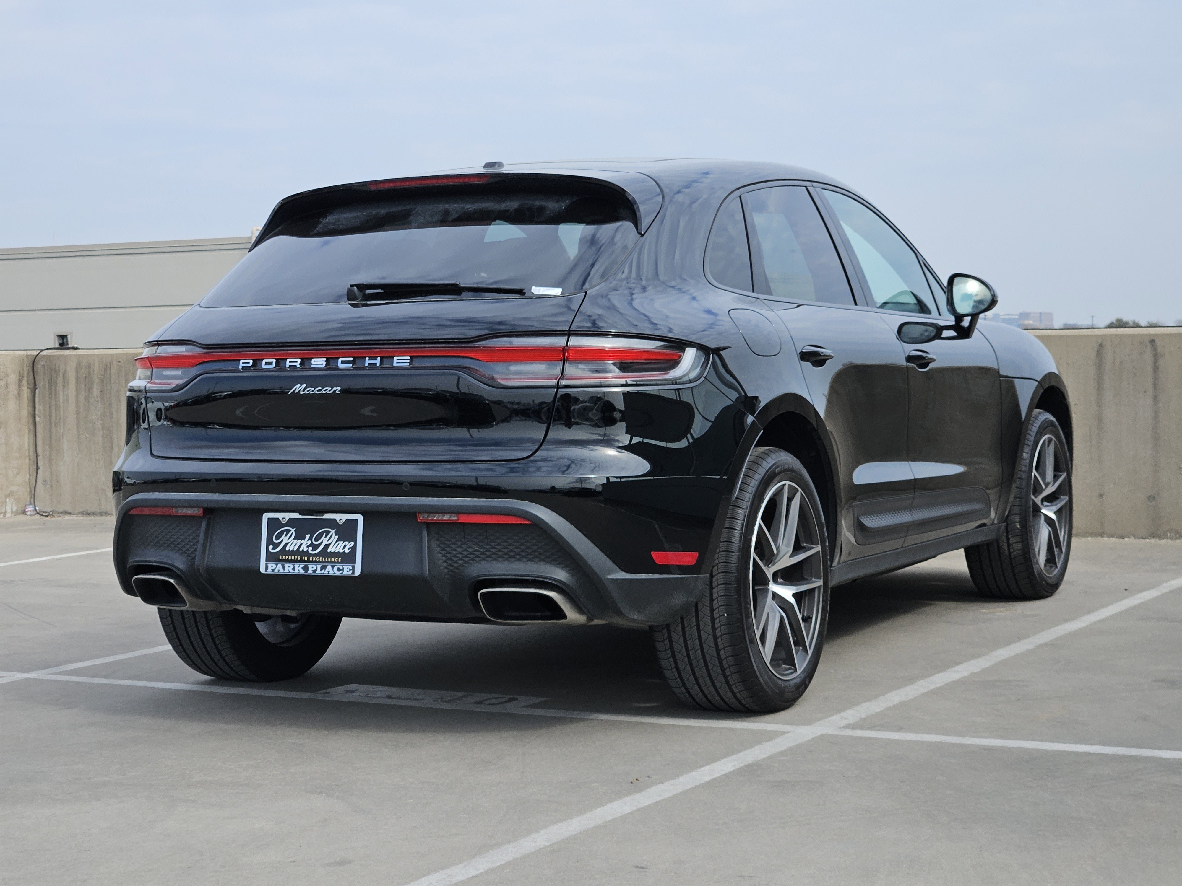 Certified 2026 Porsche Macan image 8