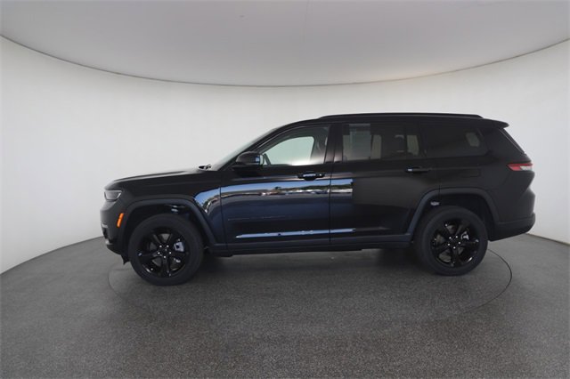 Used 2023 Jeep Grand Cherokee L Limited w/ Black Appearance Package image 7