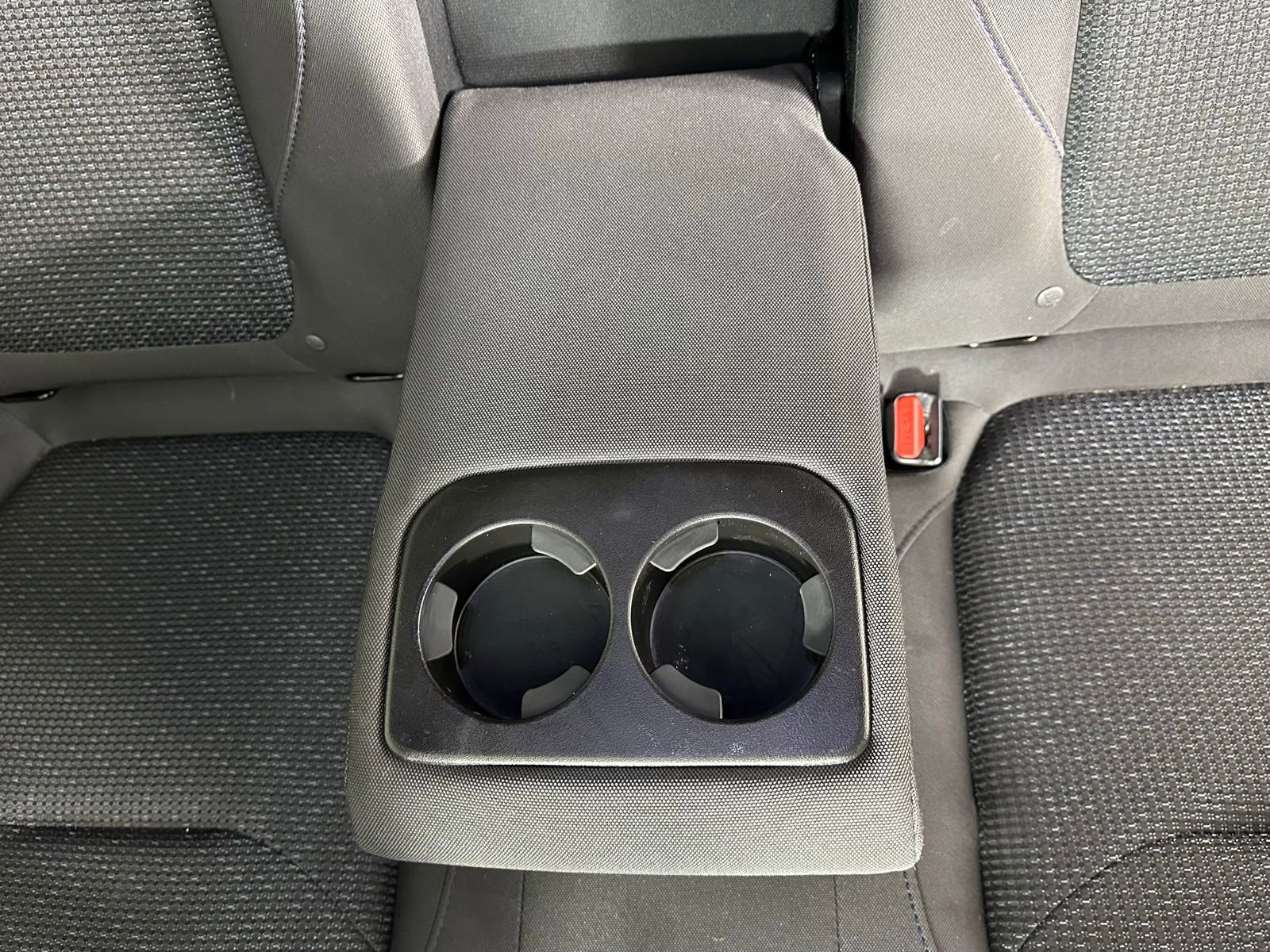 Used 2025 Subaru Forester Premium image 31