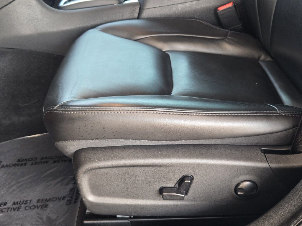 Used 2023 Chrysler 300 Touring L RWD image 28