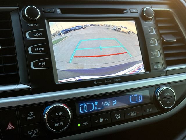 Used 2019 Toyota Highlander XLE image 25