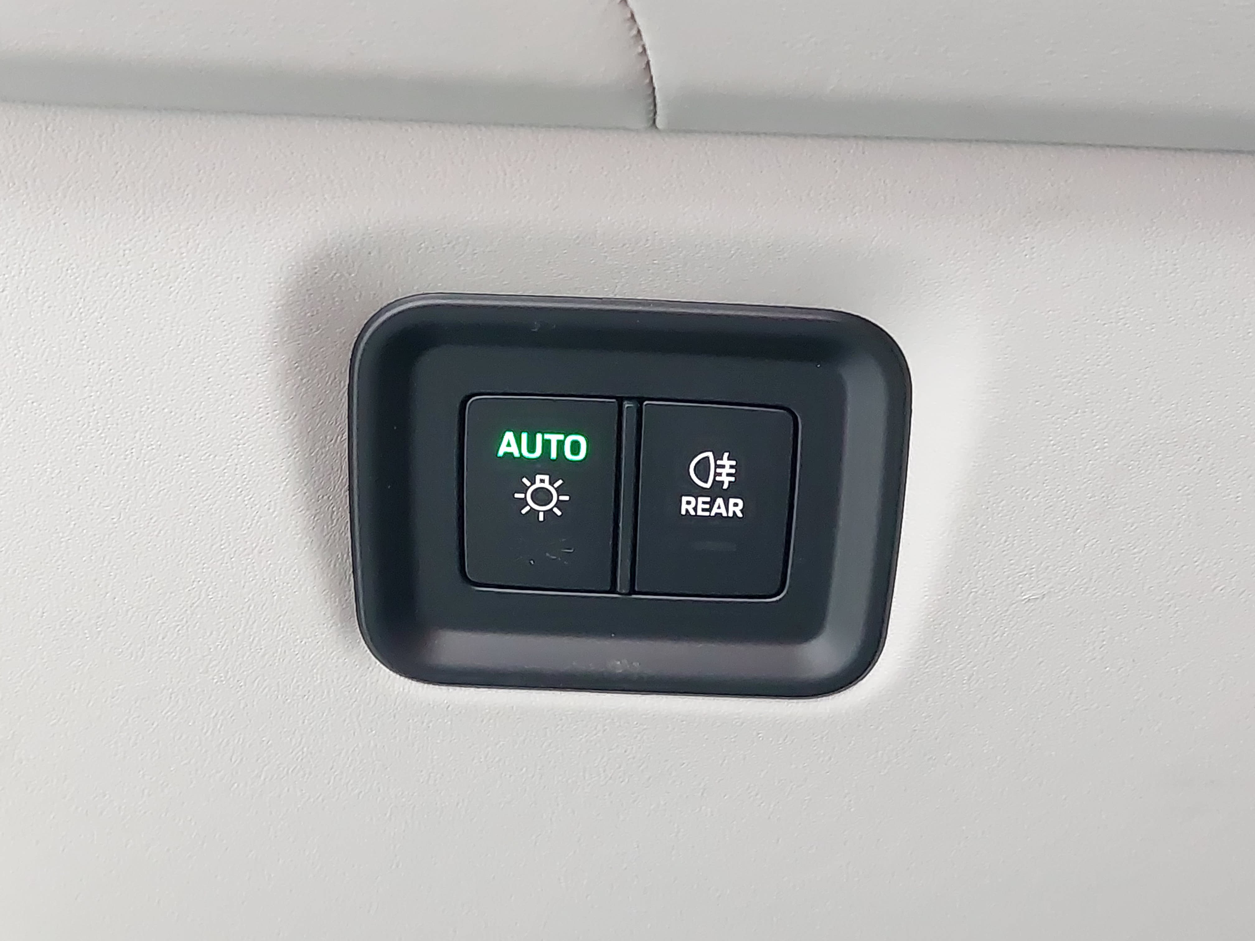 Certified 2024 Porsche Cayenne S AWD/4WD image 28