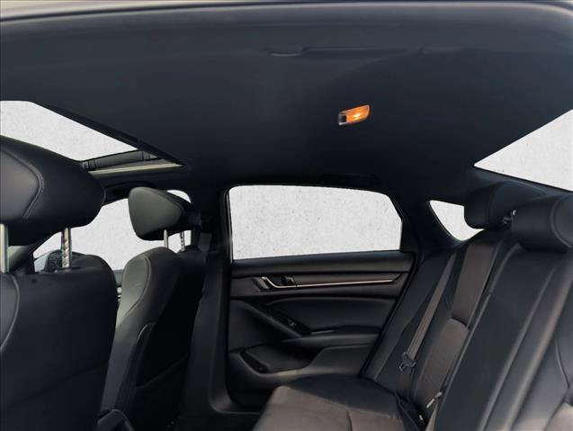 Used 2018 Honda Accord Sport image 15