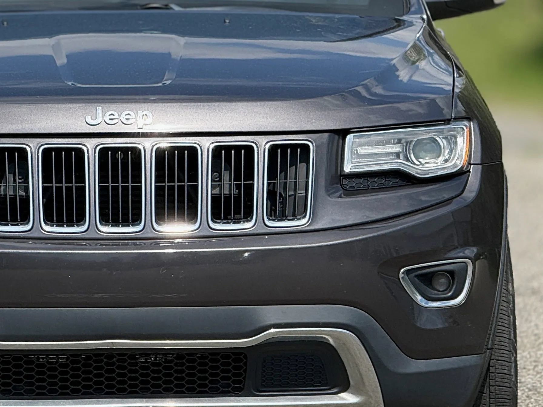 Used 2016 Jeep Grand Cherokee Limited w/ Luxury Group II RWD image 12