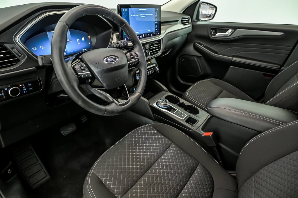 Used 2023 Ford Escape Active w/ Tech Pack #2 AWD/4WD image 12