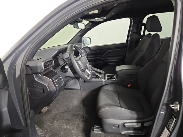 Used 2025 Toyota 4Runner SR5 AWD/4WD image 12