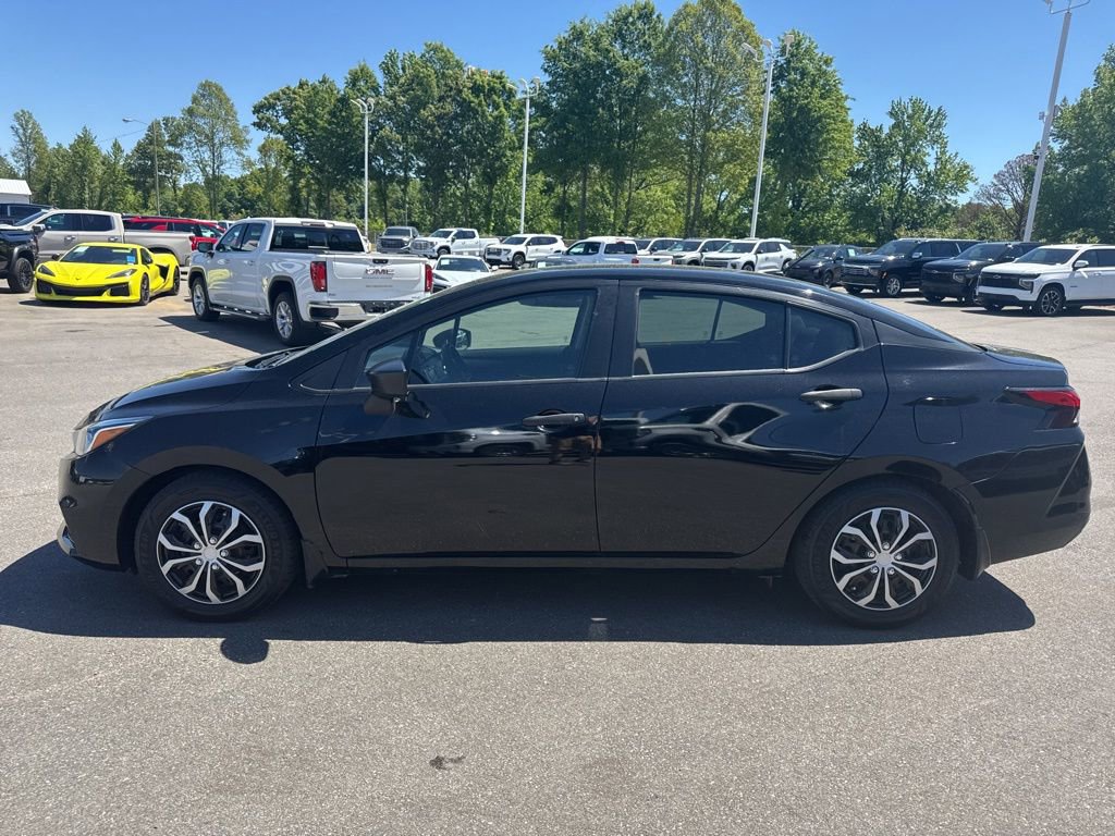 Used 2020 Nissan Versa S FWD image 2