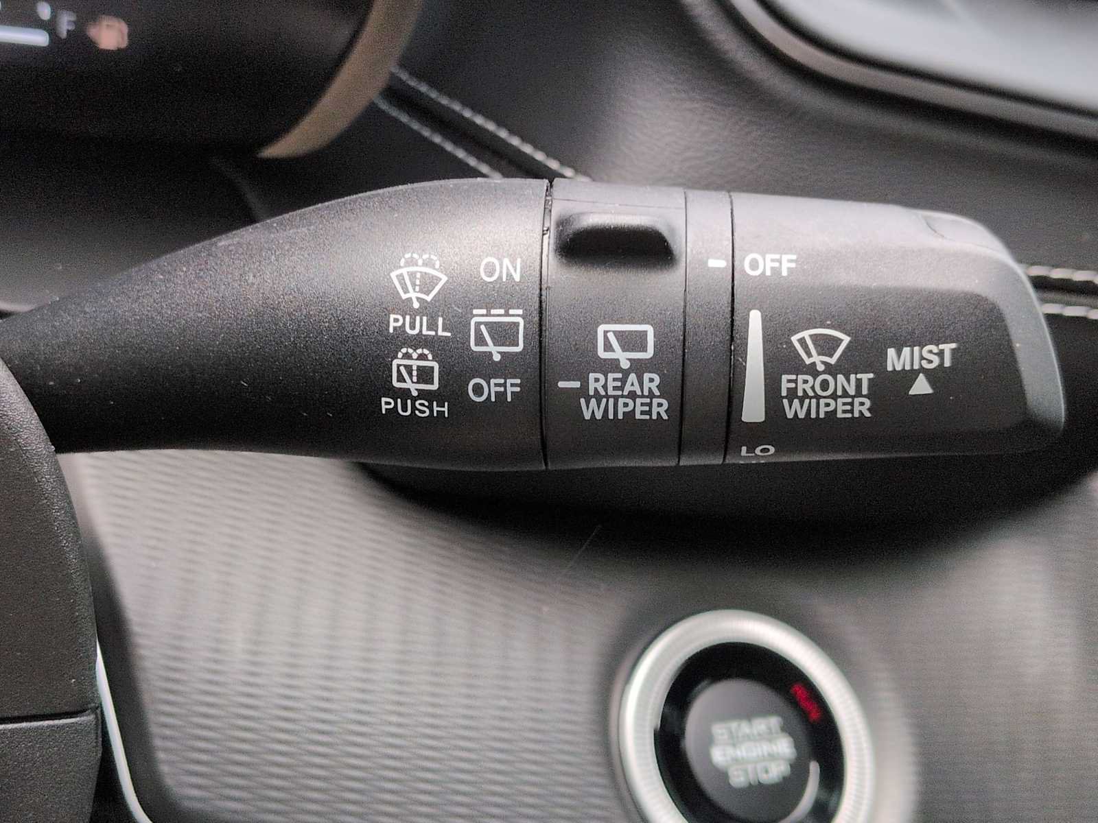 Used 2023 Jeep Grand Cherokee Altitude AWD/4WD image 28