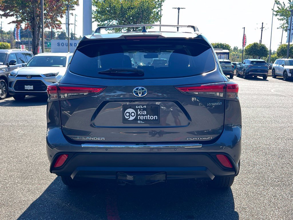 Used 2021 Toyota Highlander Platinum AWD/4WD image 10