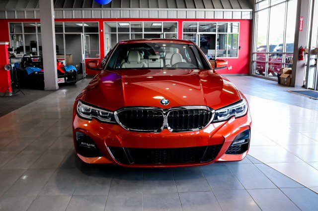 Used 2021 BMW 330i xDrive Sedan w/ M Sport Package AWD/4WD image 2