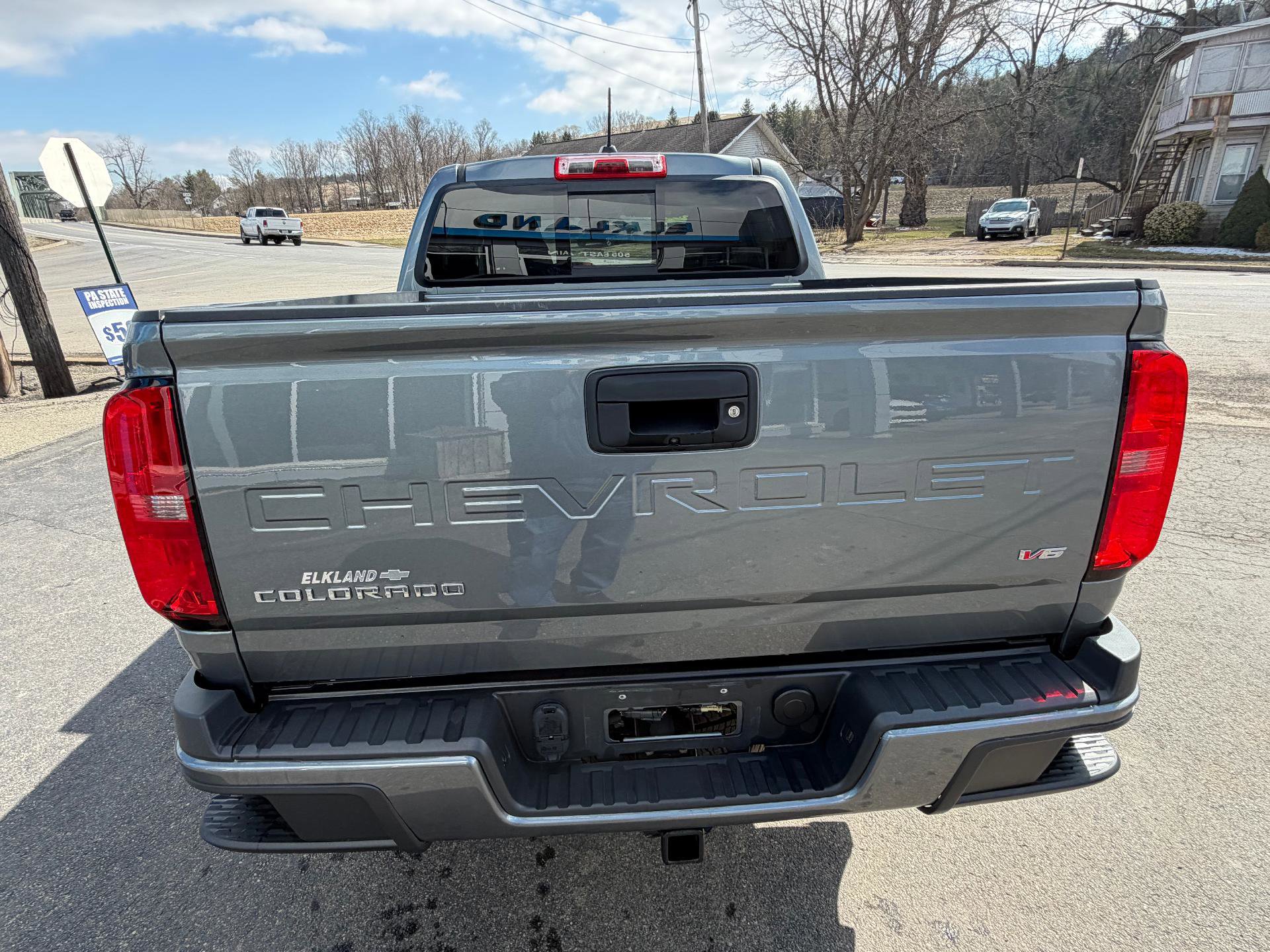 Used 2022 Chevrolet Colorado LT w/ LT Convenience Package image 8