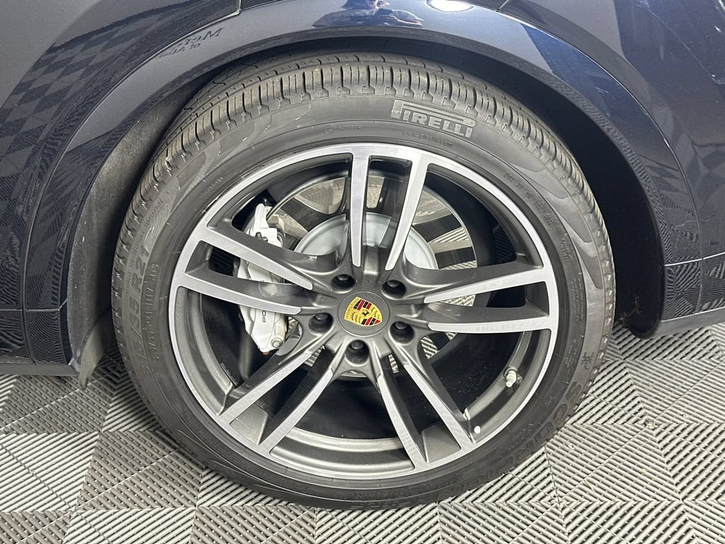 Used 2020 Porsche Cayenne Turbo AWD/4WD image 20