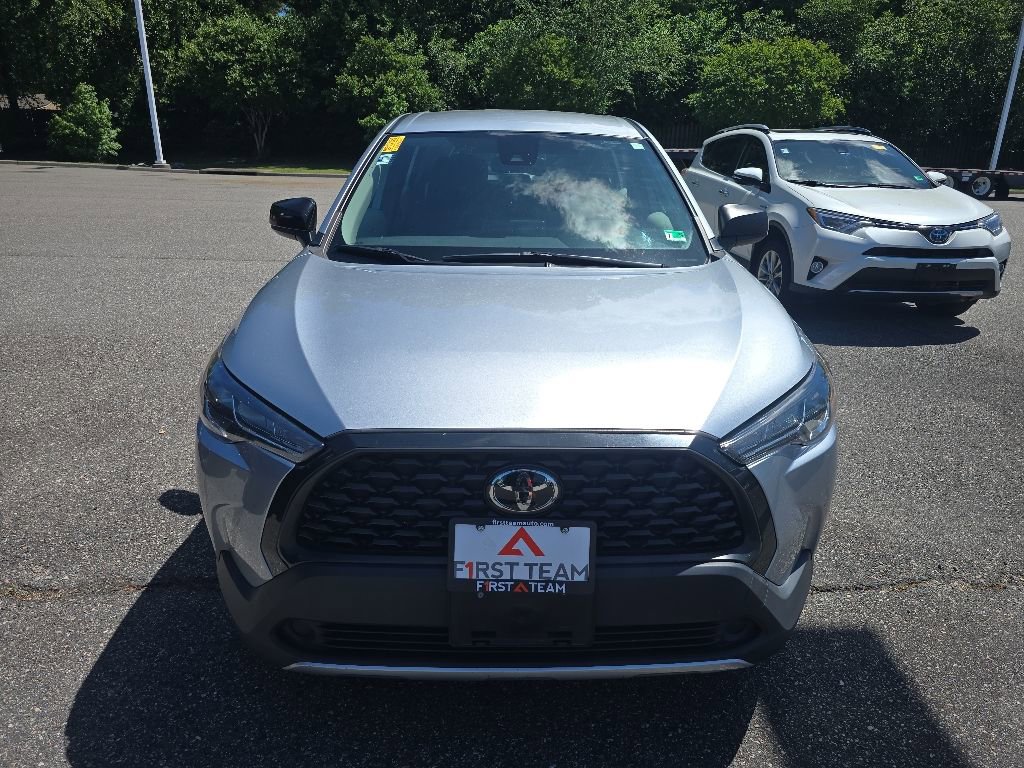 Used 2022 Toyota Corolla Cross L FWD image 2