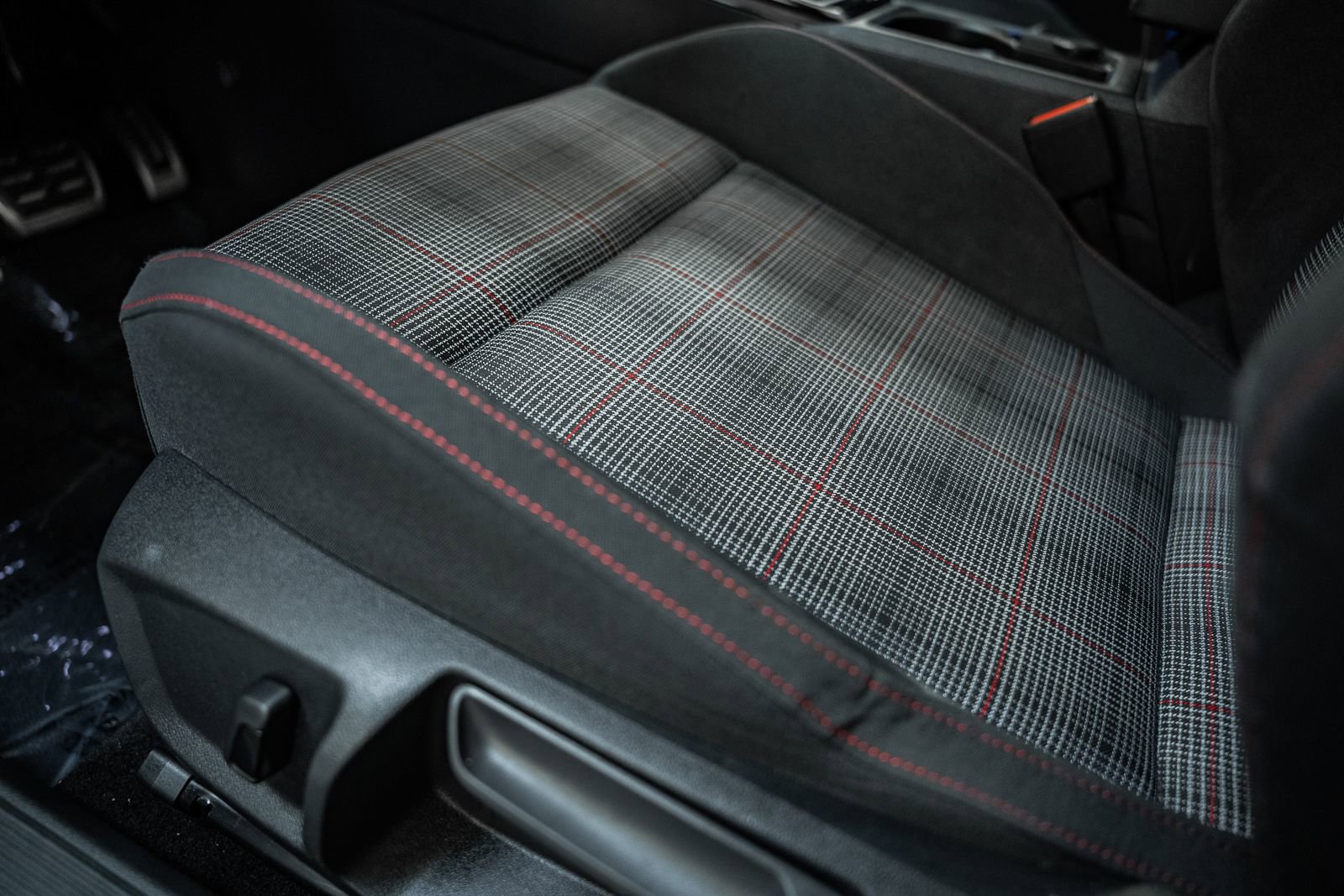 Used 2024 Volkswagen GTI S image 38