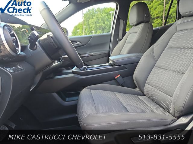 Used 2025 Chevrolet Equinox LT w/ Safety and Technology Package FWD image 27