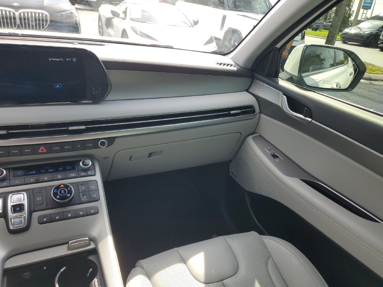Used 2024 Hyundai Palisade SEL w/ Premium Package AWD/4WD image 14