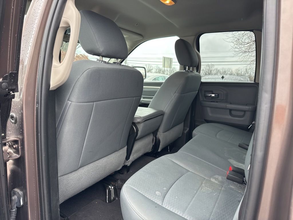 Used 2018 RAM 1500 Classic SLT image 21