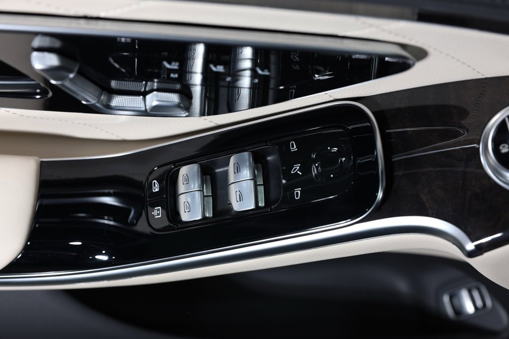 Used 2022 Mercedes-Benz S 580 4MATIC Sedan image 96