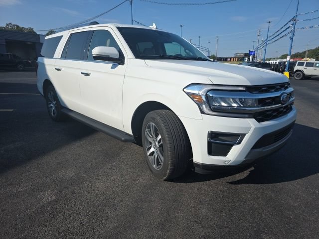 Used 2024 Ford Expedition Max Limited AWD/4WD image 3