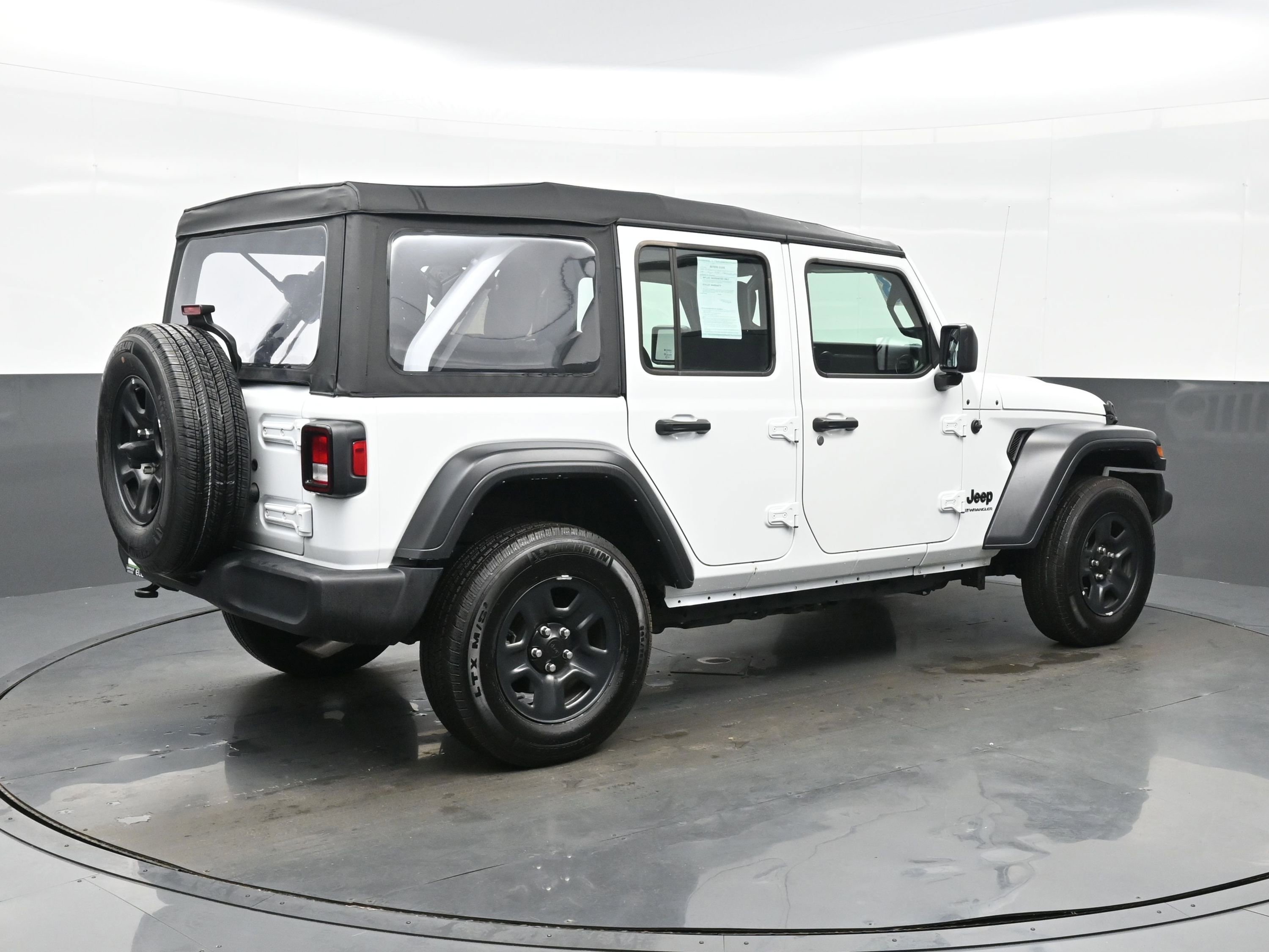 Used 2023 Jeep Wrangler Sport image 8