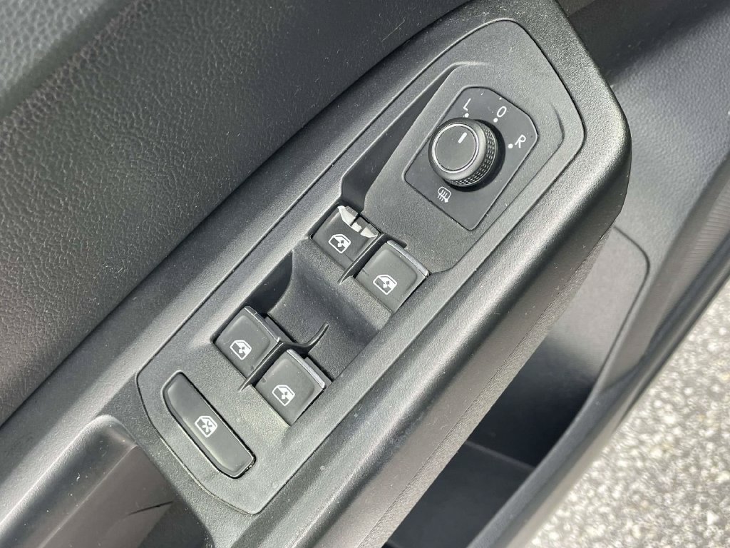 Used 2018 Volkswagen Atlas SE AWD/4WD image 21