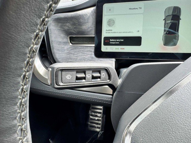 Used 2022 Rivian R1T Adventure image 27