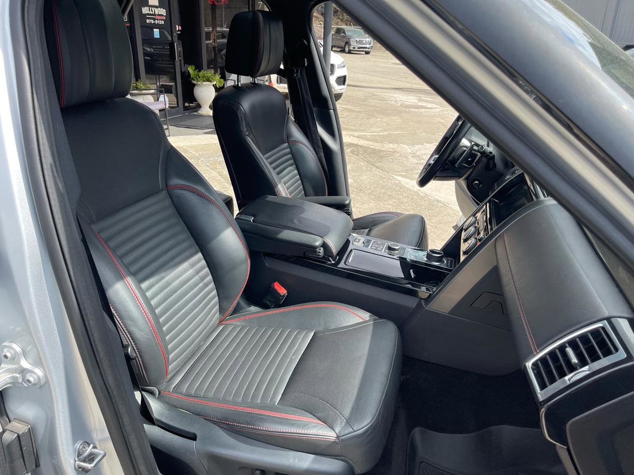 Used 2017 Land Rover Discovery HSE Luxury AWD/4WD image 20