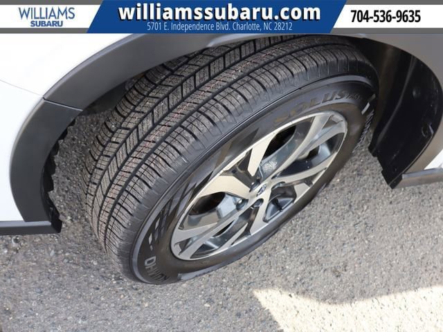 Used 2022 Subaru Outback Touring image 43