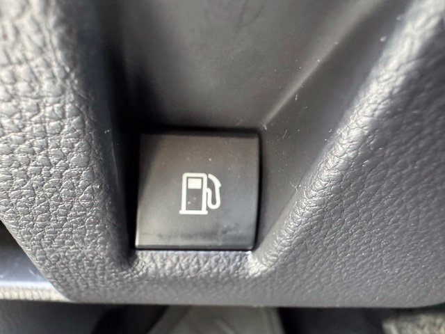 Used 2021 Toyota Highlander Limited AWD/4WD image 15