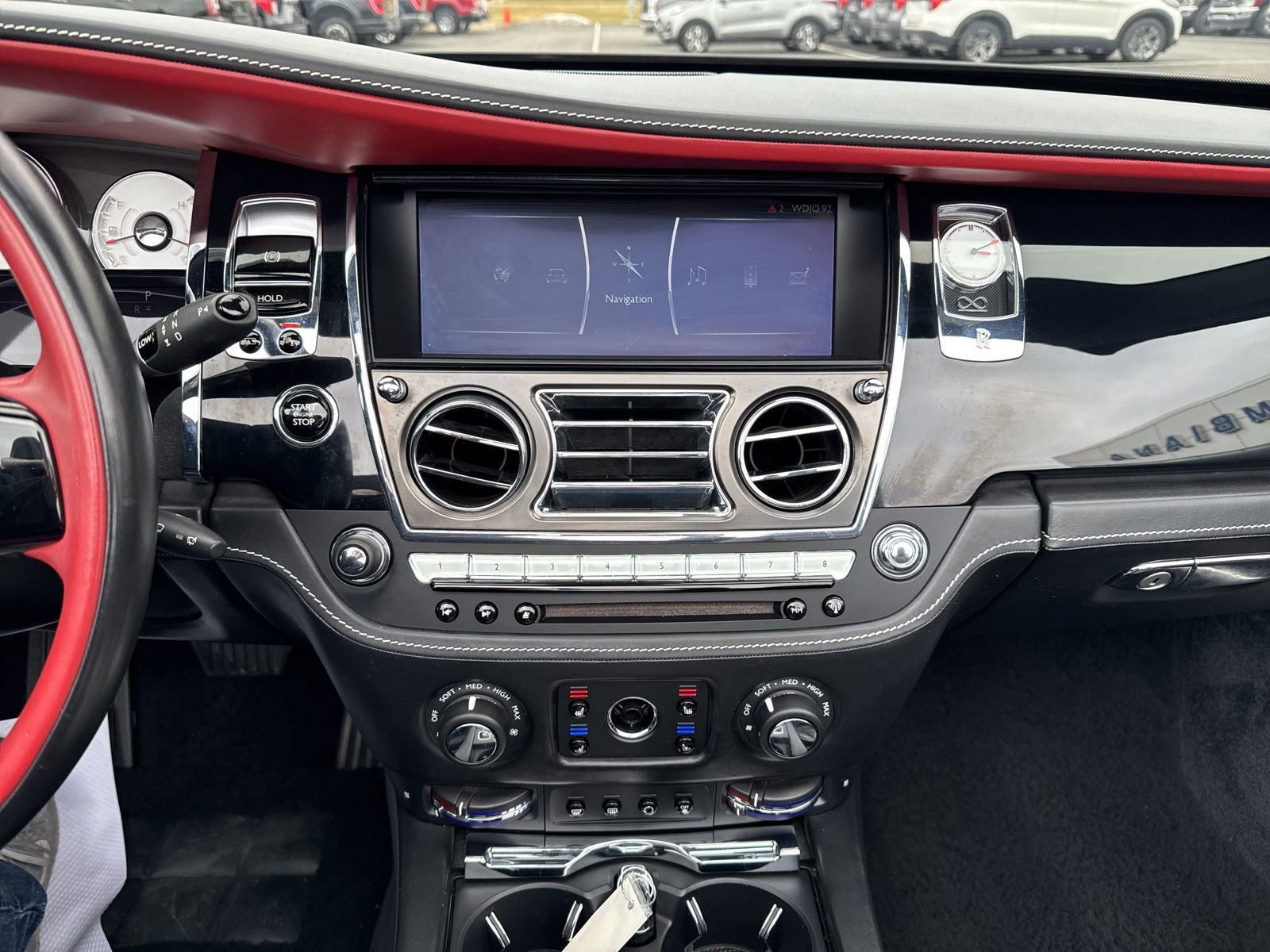 Used 2018 Rolls-Royce Dawn image 10