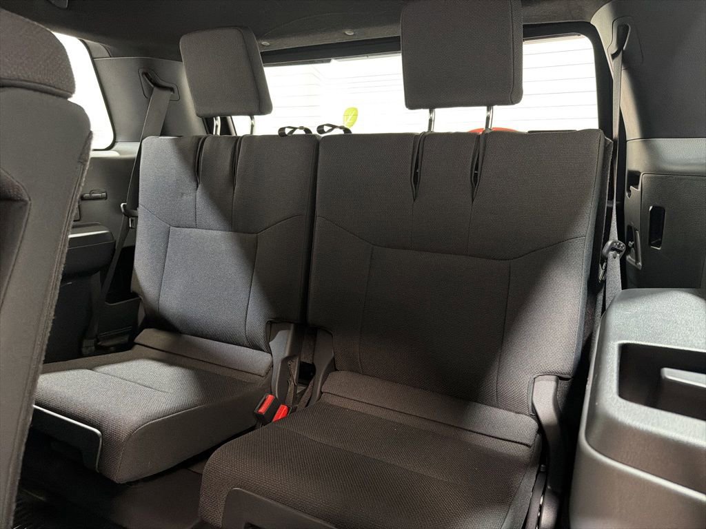 Used 2025 Toyota 4Runner SR5 AWD/4WD image 24