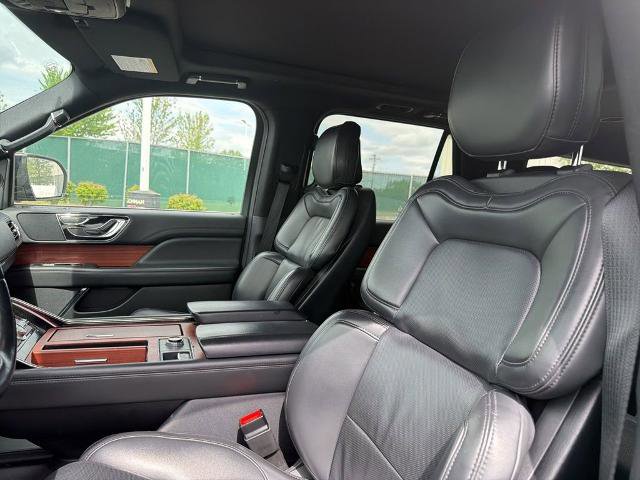 Used 2024 Lincoln Navigator L 4WD image 11
