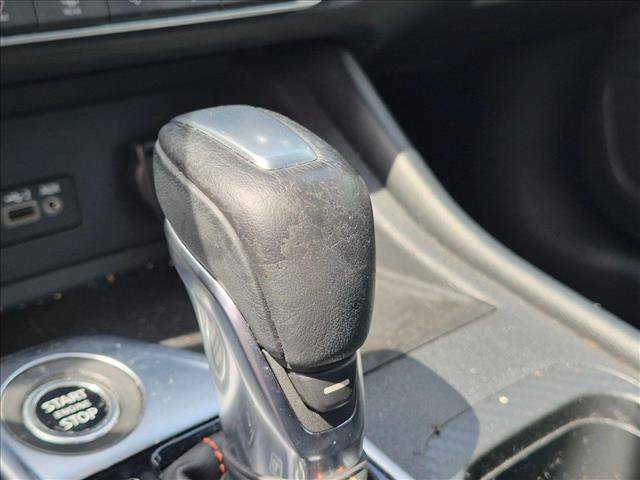 Used 2021 Nissan Sentra SR FWD image 17