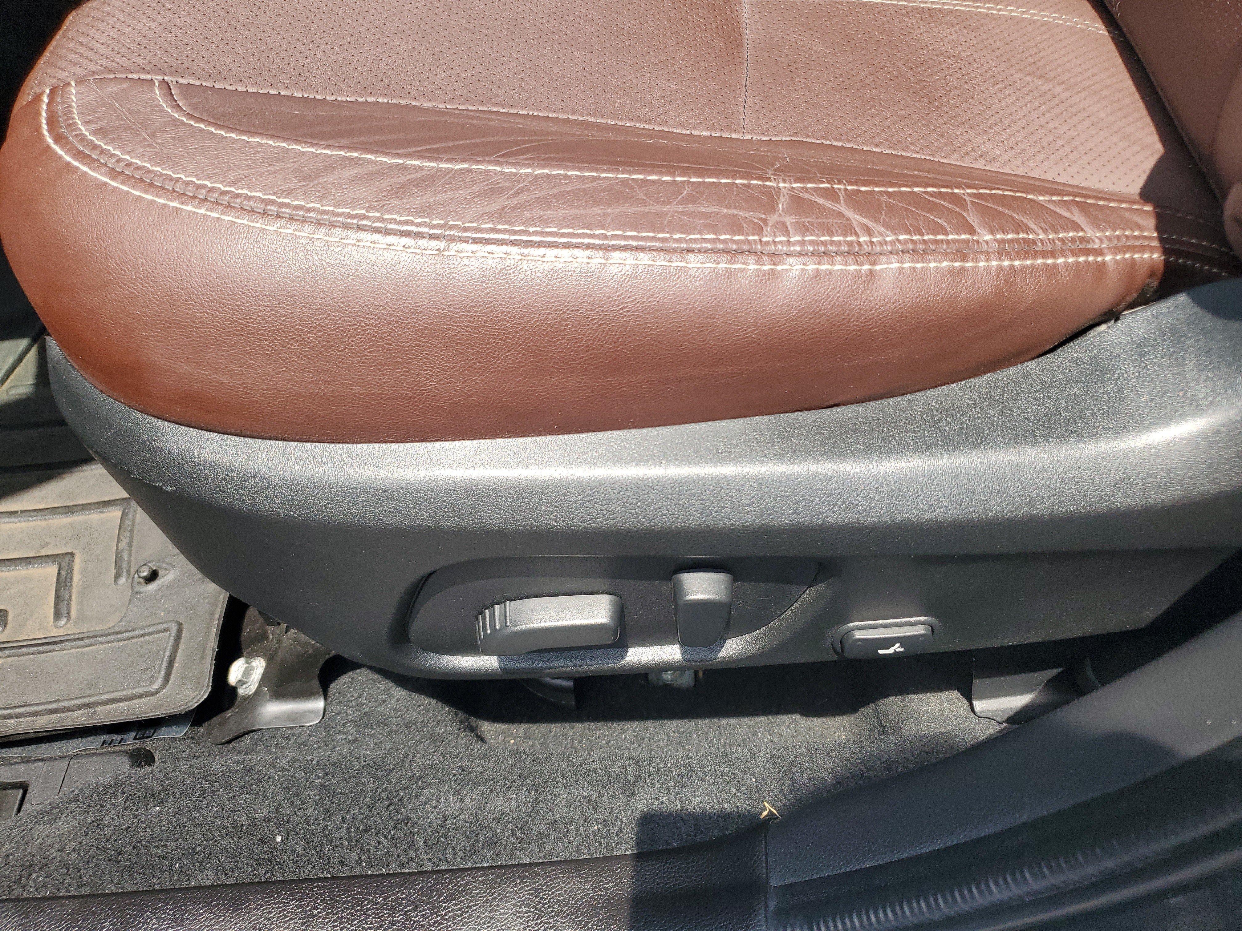 Used 2018 Subaru Forester 2.5i Touring w/ Popular Package #3B AWD/4WD image 17