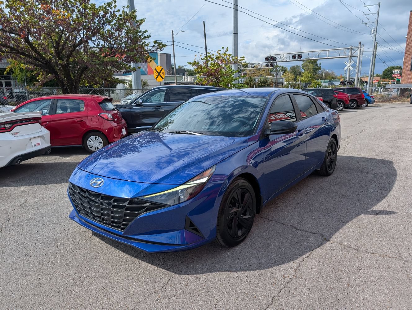 Used 2022 Hyundai Elantra SEL FWD image 3