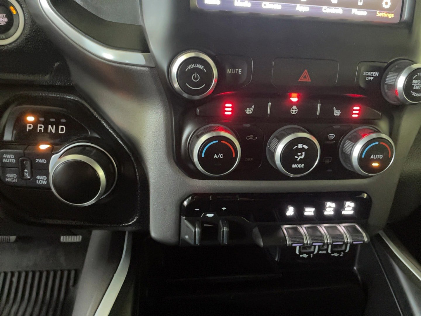 Used 2021 RAM 1500 Big Horn AWD/4WD image 14