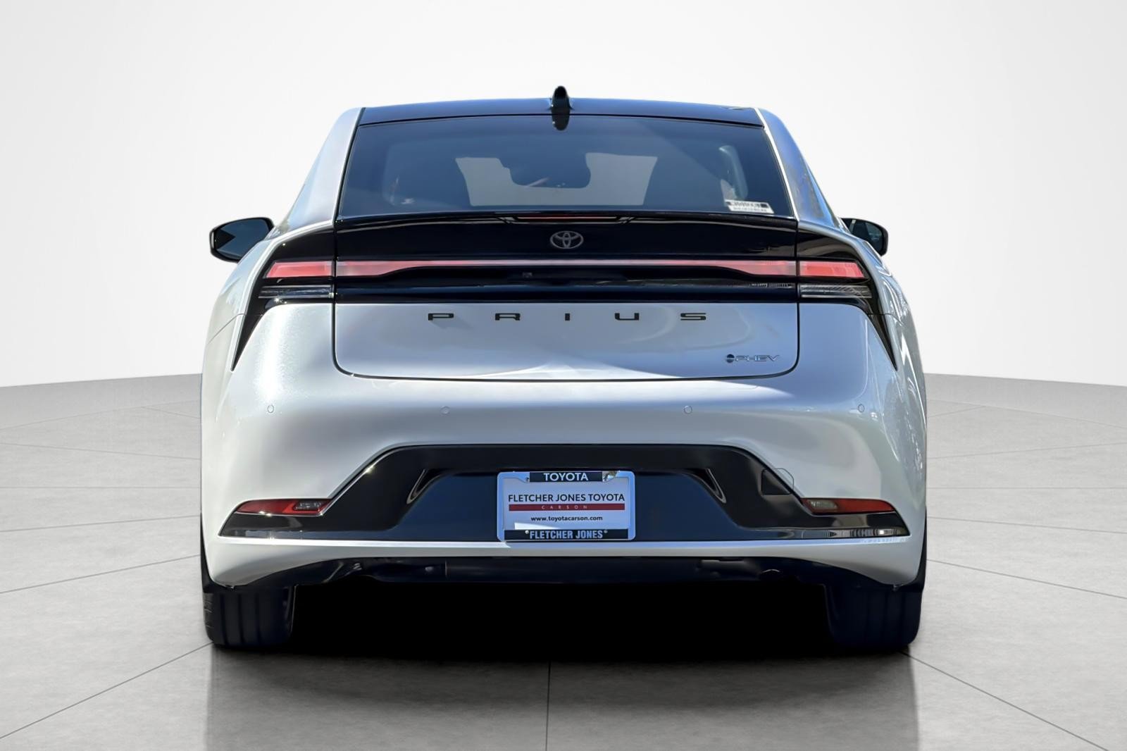 New 2026 Toyota Prius Plug-In Hybrid image 4