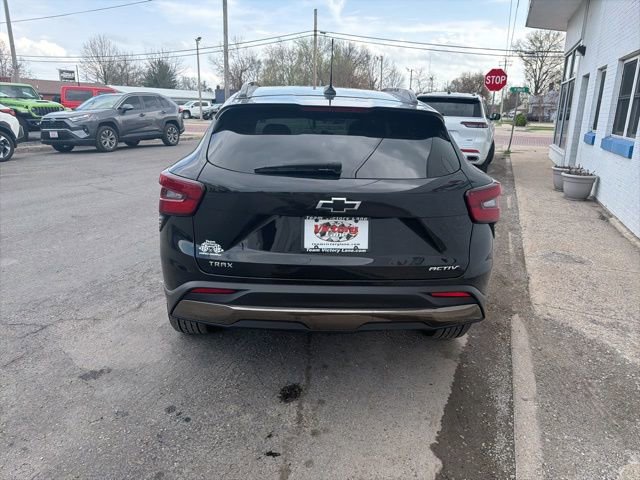 Used 2024 Chevrolet Trax ACTIV w/ Driver Confidence Package image 7