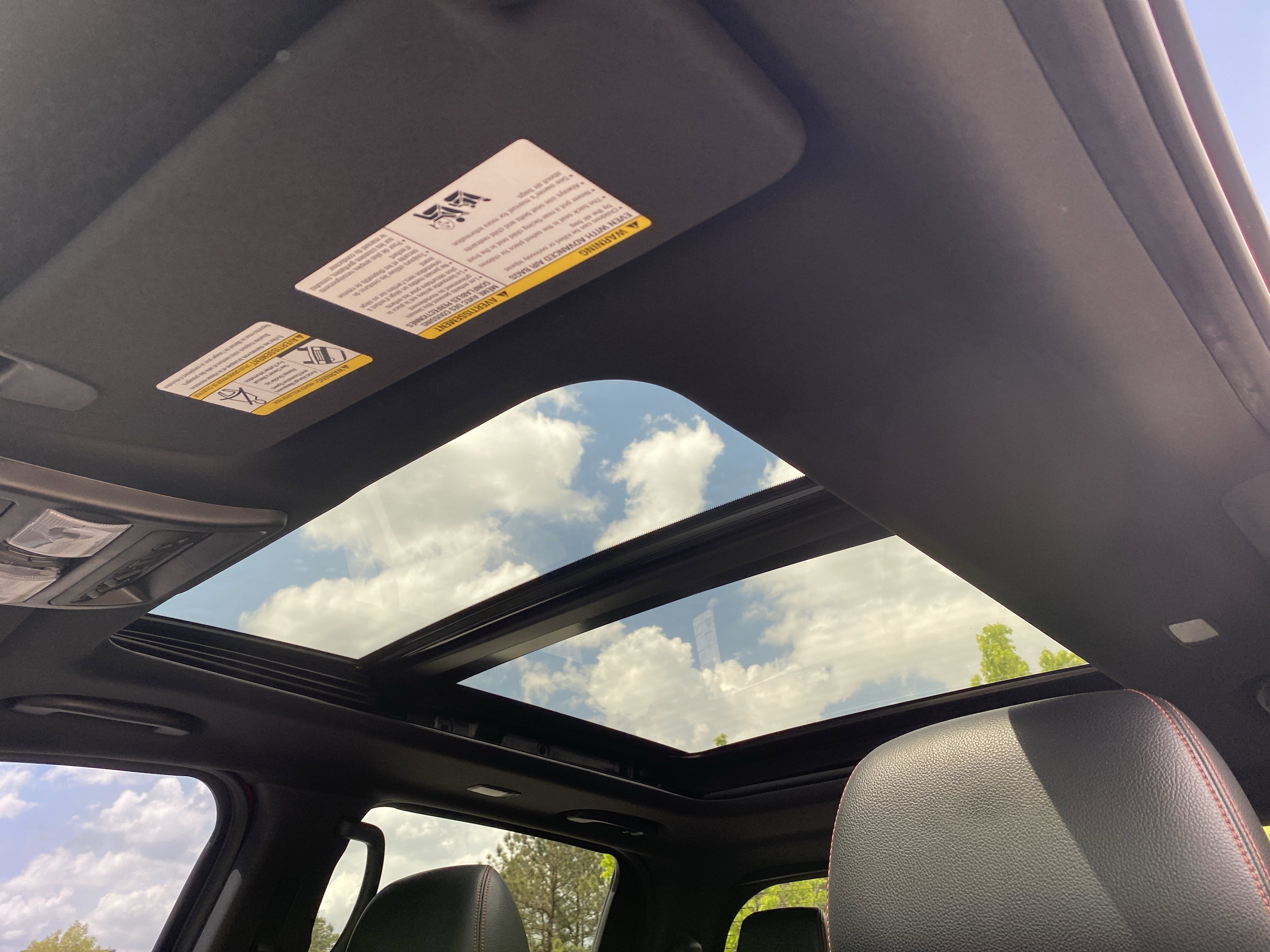 Used 2020 Nissan Titan PRO-4X image 9