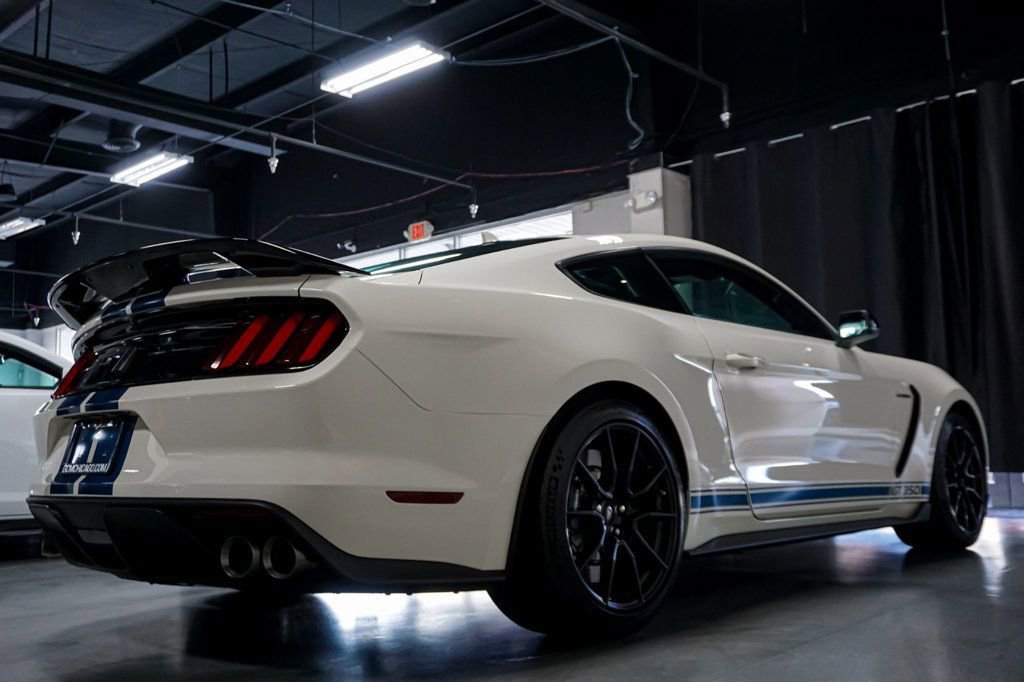Used 2020 Ford Mustang Shelby GT350 w/ Technology Package image 6