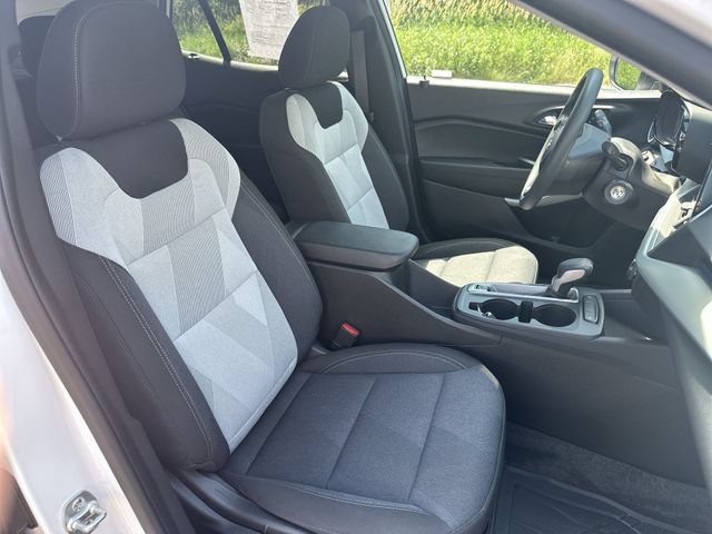 Certified 2024 Chevrolet Trax LS FWD image 27