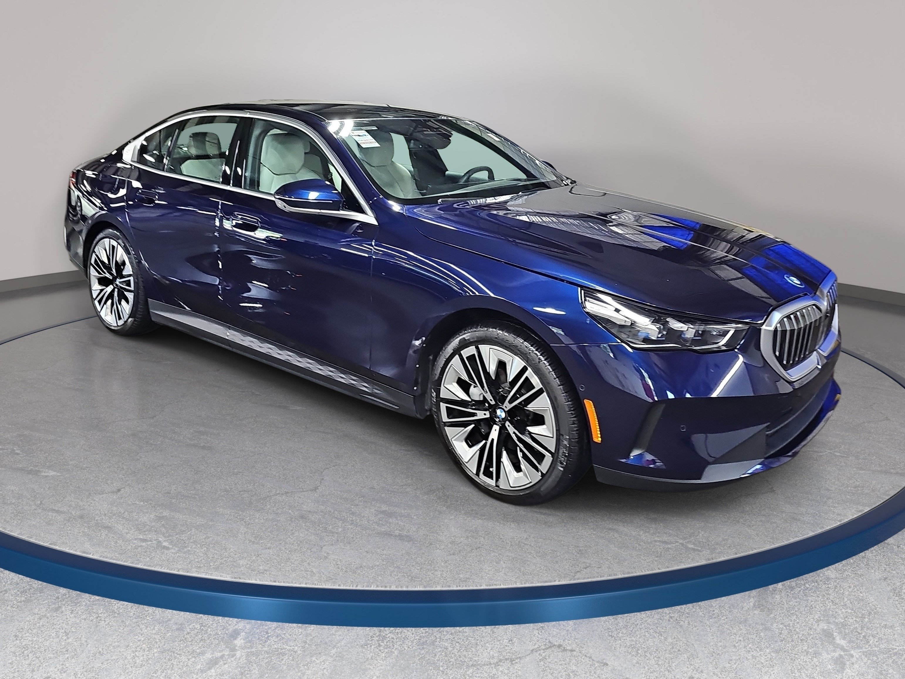 Certified 2026 BMW i5 eDrive40 RWD image 4