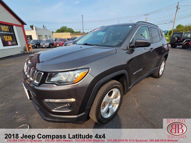 Used 2018 Jeep Compass Latitude w/ Popular Equipment Group AWD/4WD image 3