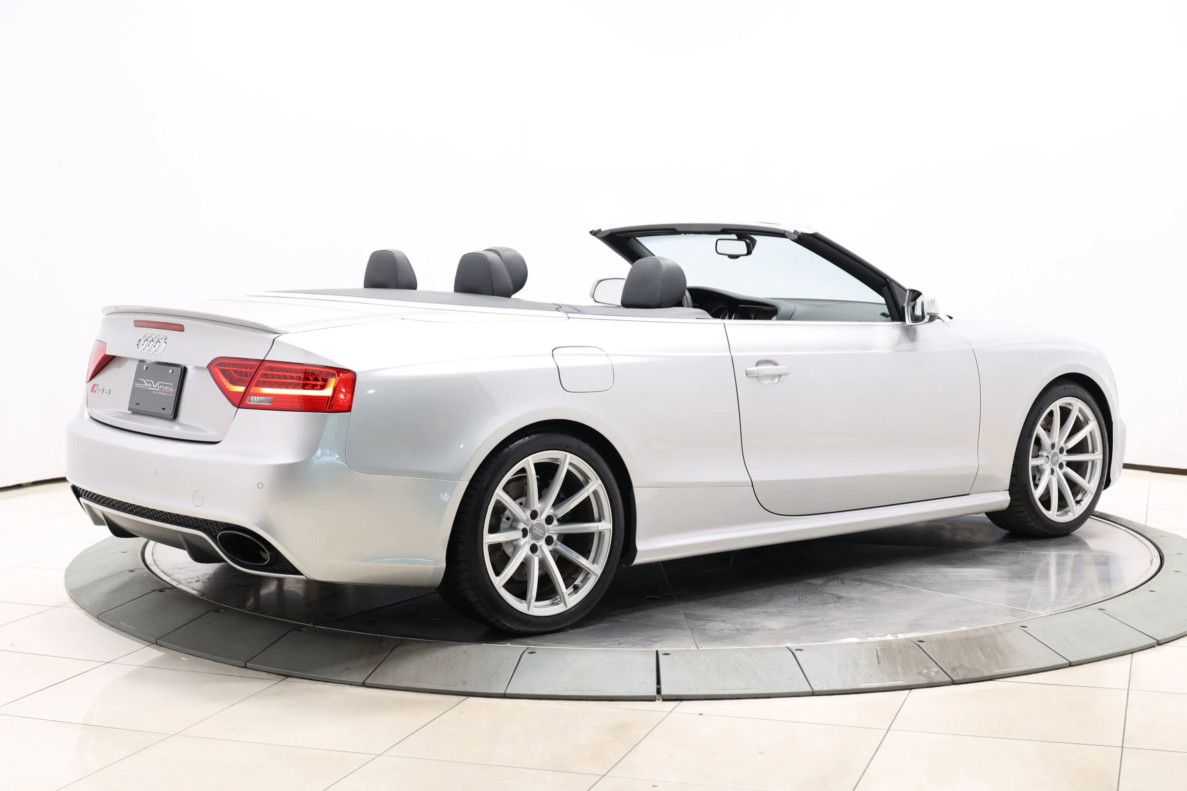 Used 2014 Audi RS 5 Cabriolet AWD/4WD image 4