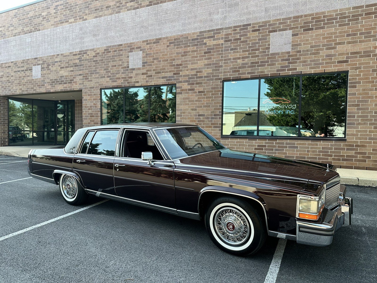 Used 1987 Cadillac Brougham RWD image 29