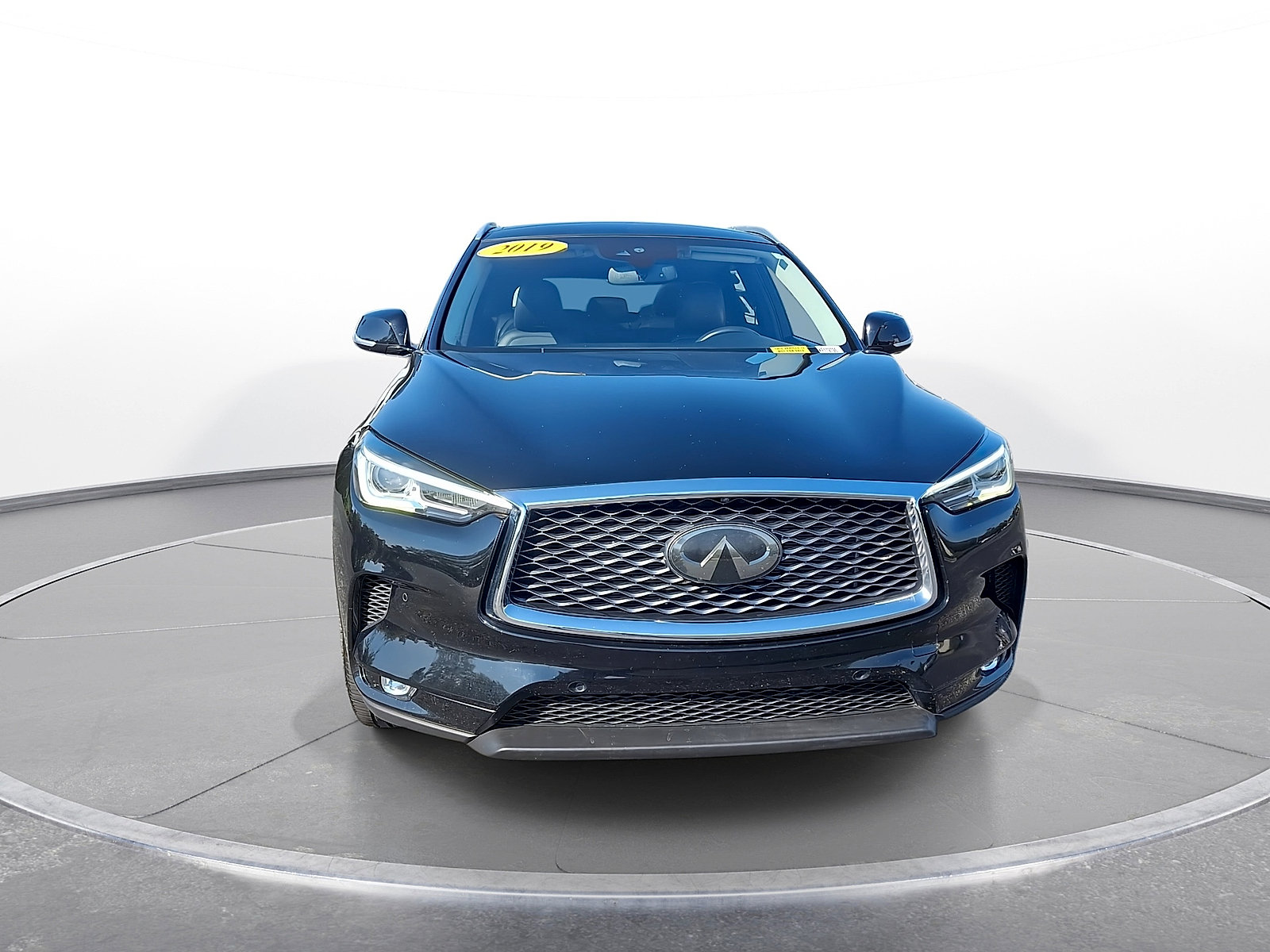 Used 2019 INFINITI QX50 Essential w/ Premium Heat Package AWD/4WD image 3