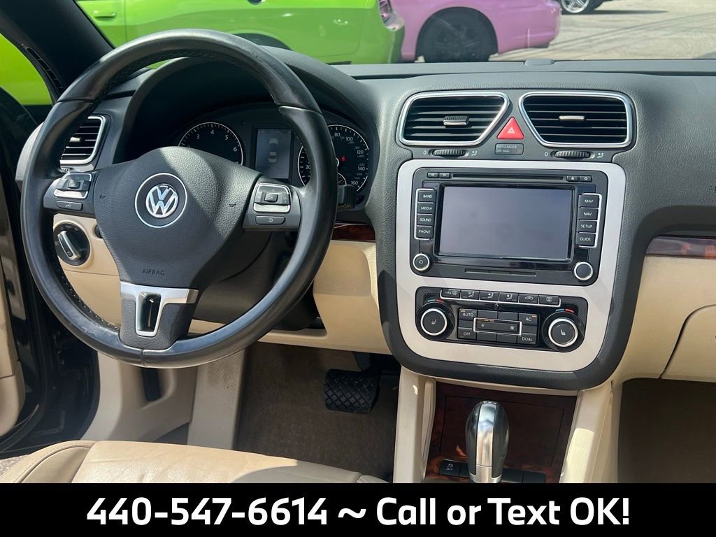 Used 2012 Volkswagen Eos Executive image 28
