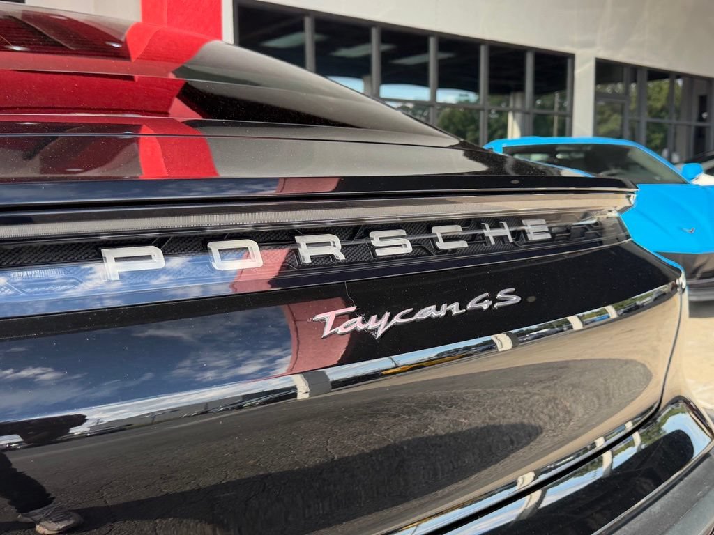 Used 2020 Porsche Taycan 4S w/ Performance Package AWD/4WD image 10