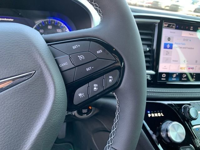 New 2026 Chrysler Pacifica Limited w/ S Appearance Package image 15