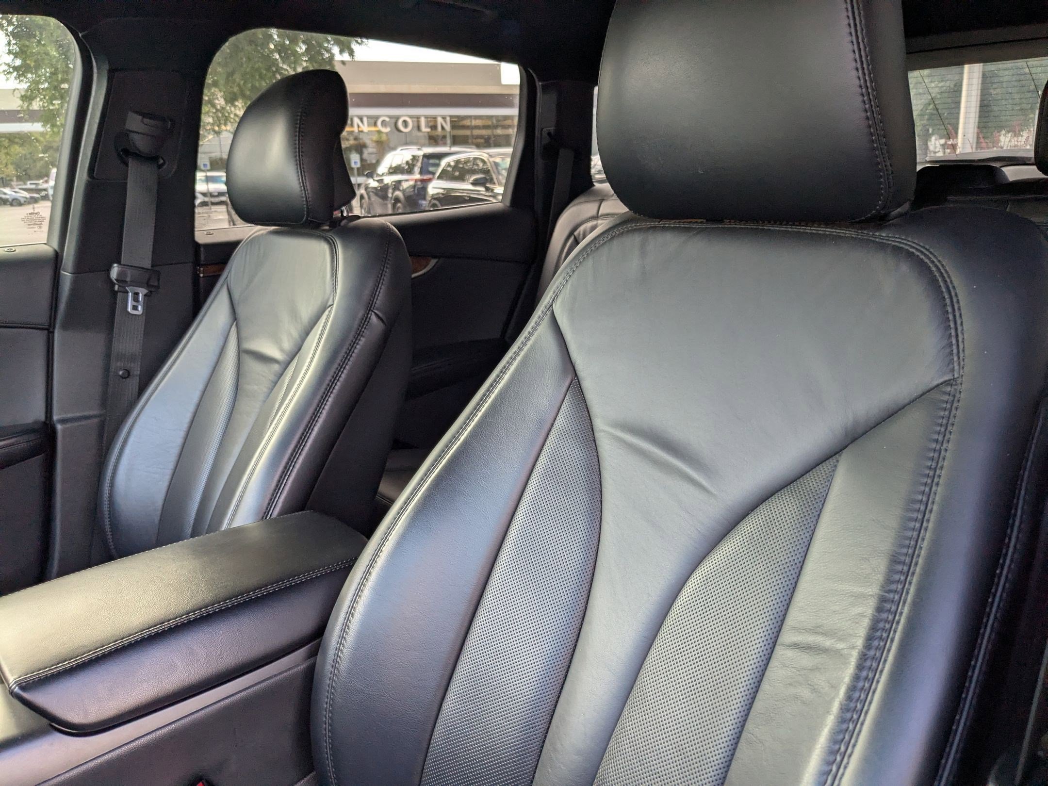 Used 2019 Lincoln Nautilus Select w/ Cargo Utility Package image 12